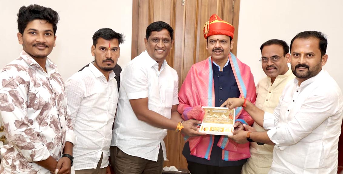 devendra-fadnavis-rahul-pacharne