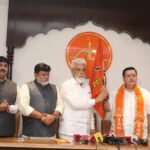 १४ वर्षांनंतर माजी खासदार आनंद परांजपे यांचा शिवसेनेत स्वगृही प्रवेश