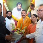 ठाणे-पालघरमध्ये विजयाचे बिनविरोध फाटक उघडले; एकनाथ शिंदे