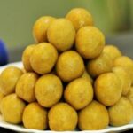 पुण्यात पेढे खाल्ल्यानंतर अनेकांना विषबाधा; गुरुनानक डेरी सील, FDAची कारवाई