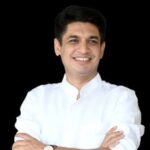 नाशिक–पुणे सरळ रेल्वेमार्ग रद्द; ‘उत्तर महाराष्ट्राच्या विकासावर घाला’ – सत्यजीत तांबे