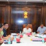 रूसा, पीएम उषा प्रकल्पांना गती द्या; विद्यार्थ्यांना शैक्षणिक सुविधा वेळेत मिळाव्यात; चंद्रकांत पाटील