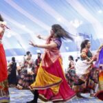 दुष्काळात भाजपची इव्हेंटबाजी; गरबा आणि महानाट्यावर कोट्यवधींच्या खर्चाचा आरोप