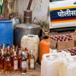 शिरुर तालुक्यात दोन ठिकाणी अवैध दारु विक्रीवर पोलिसांचा छापा; मद्यसाठा जप्त